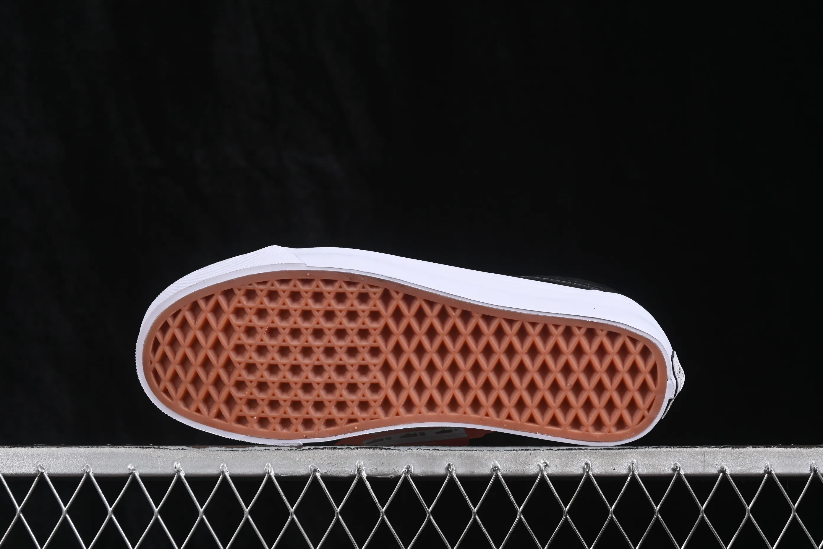 All categories Vans Vans series Vans Low Vans low top Vans Old Skool 36 Vans high-end branch low-end casual skateboard shoes VN000D9DCJJ